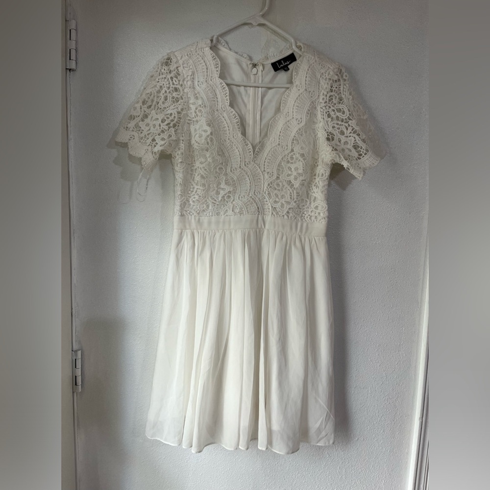 Lulu’s dress white lace size M